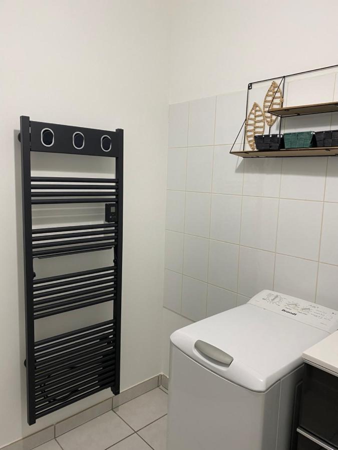 Parking Prive Gratuit, Balcon, 2 Chambres 클레르몽페랑 외부 사진