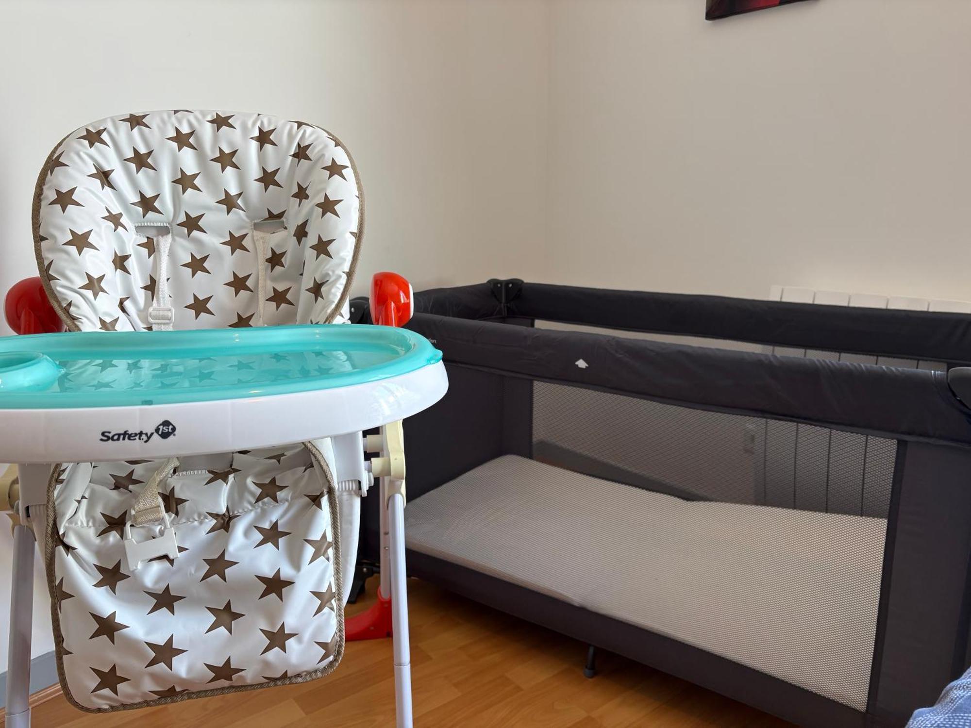 Parking Prive Gratuit, Balcon, 2 Chambres 클레르몽페랑 외부 사진